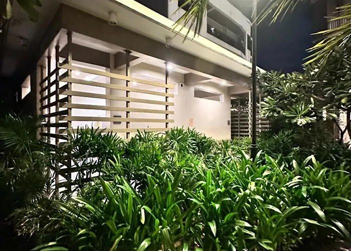 The Celandine Residences With Cities Skylines View Apartahotel 3*
